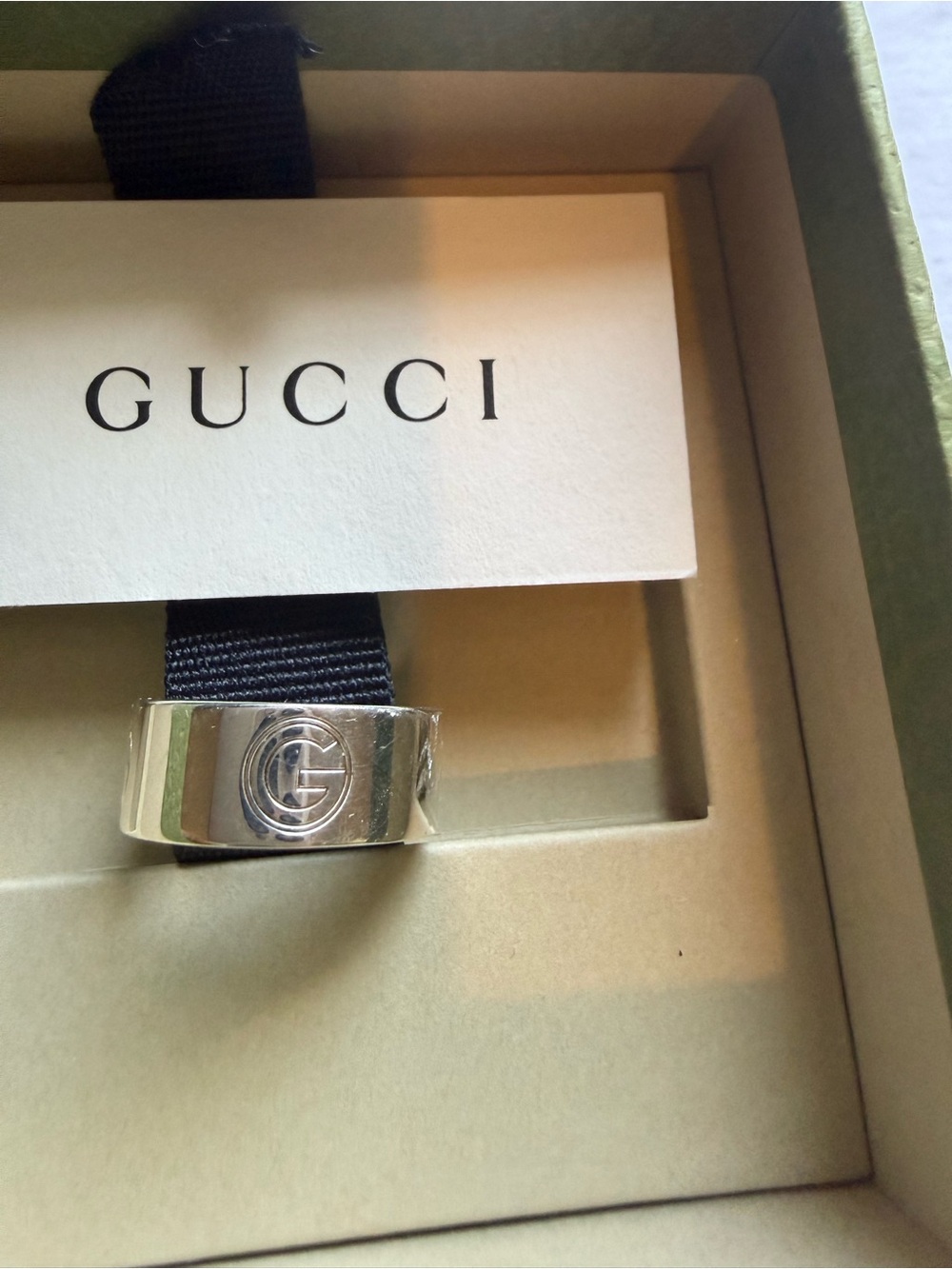 Gucci Silver-Tone Ring